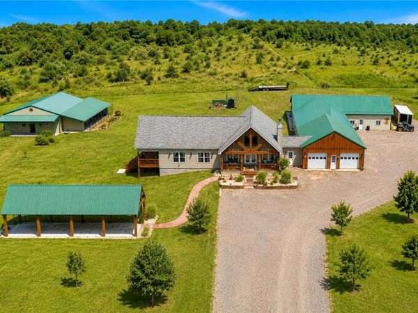 5164 Lincoln Hwy , Stoystown, PA 15563