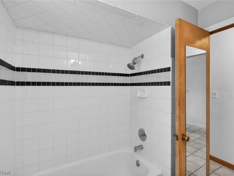 5814 Charles Avenue, Parma, OH 44129 Photo 18