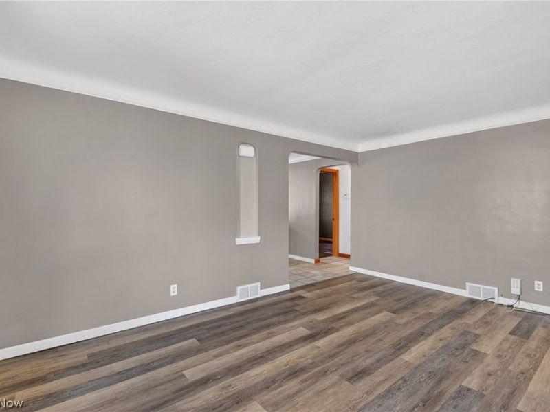 5814 Charles Avenue, Parma, OH 44129 Photo 7
