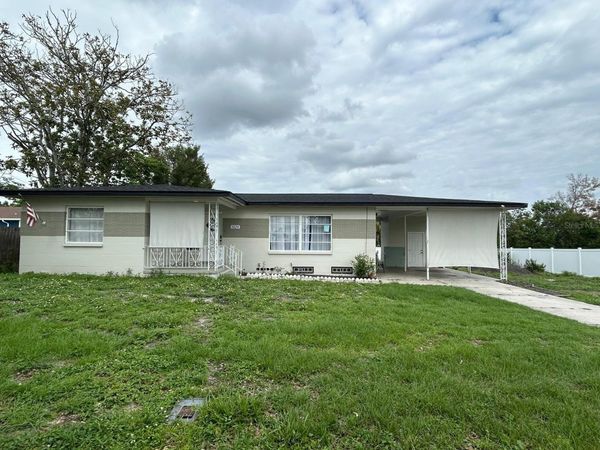 9229 OVERLOOK DRIVE , TAMPA, FL 33617