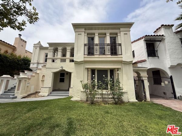 211 S Arnaz Drive, Unit Lower, Beverly Hills, CA 90211