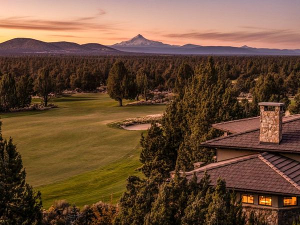 22887 Ghost Tree Lane, Bend, OR 97701