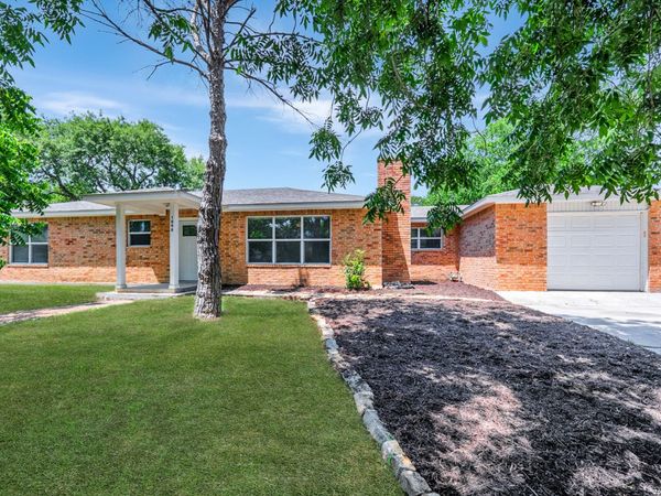 1090 Hollyhock, New Braunfels, TX 78130