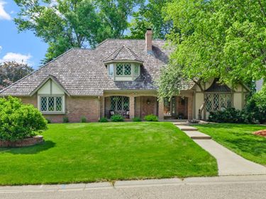 3405 Sycamore Lane N, Plymouth, MN 55441