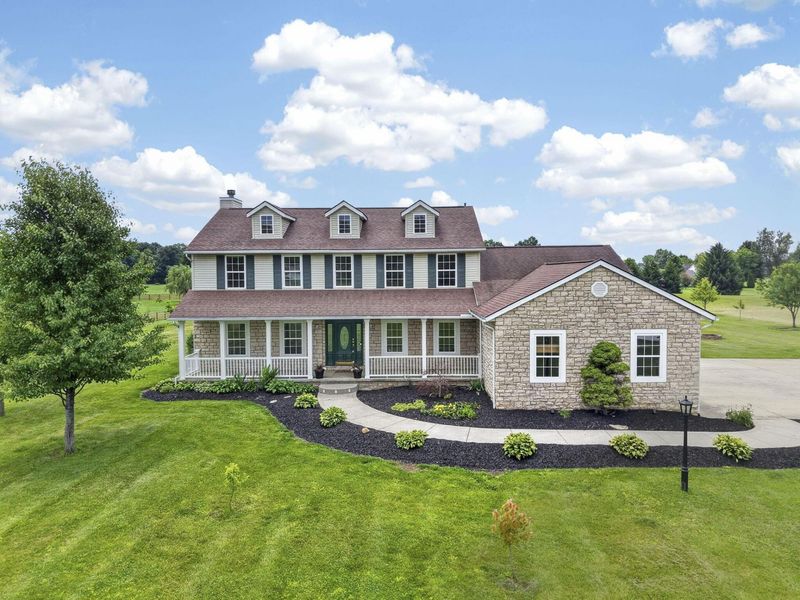421 Warrenpoint Lane, Pataskala, OH 43062 Photo 1