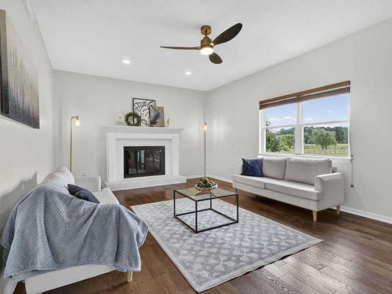 421 Warrenpoint Lane, Pataskala, OH 43062 Photo 8