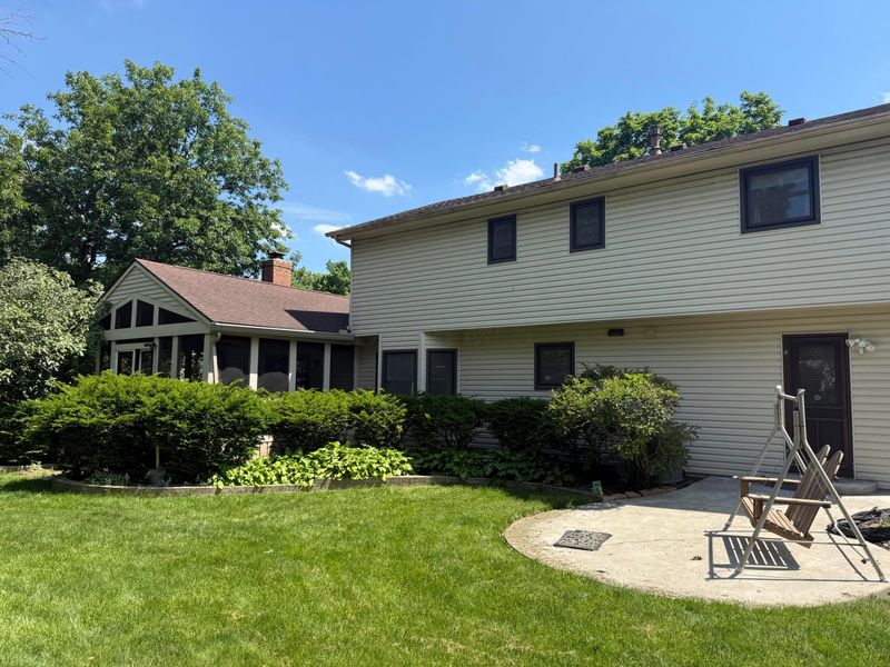1584 Buckshot Court, Worthington, OH 43085 Photo 2