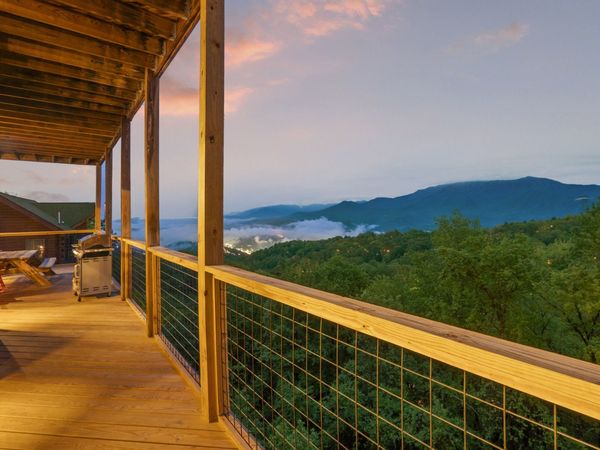 1219 Ski View Drive , Gatlinburg, TN 37738