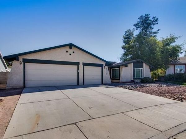 1995 Kamber Court, Las Vegas, NV 89119