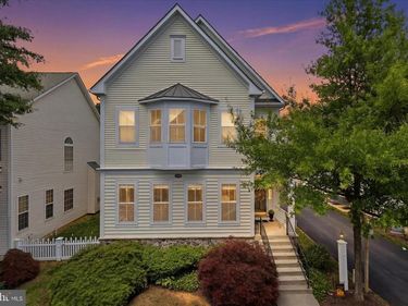 17551 LETHRIDGE CIRCLE, ROUND HILL, VA 20141