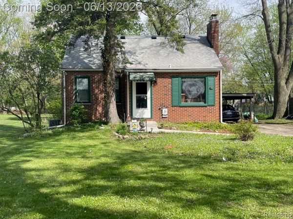 9552 Wayne Road , Livonia, MI 48150
