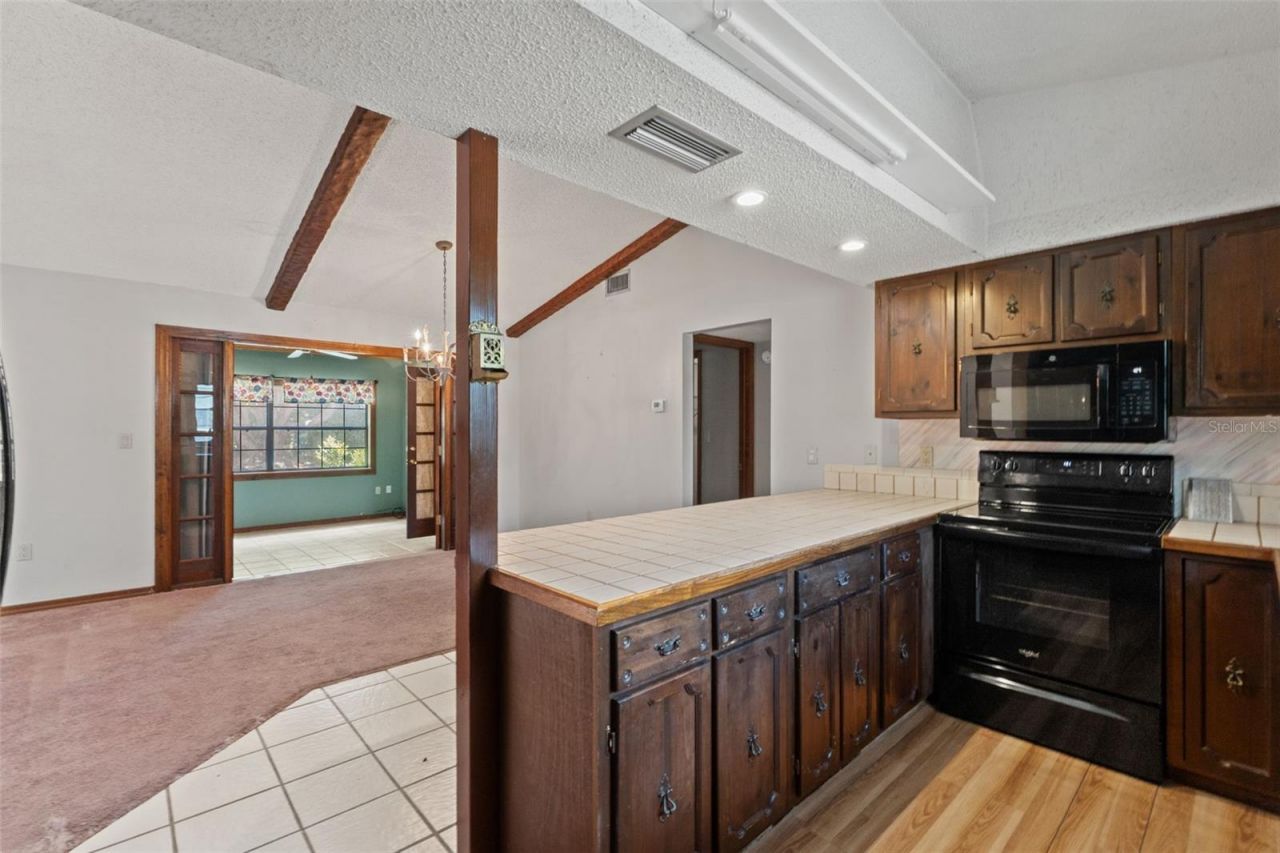 7447 Dundee Way, Weeki Wachee, FL 34613 Photo