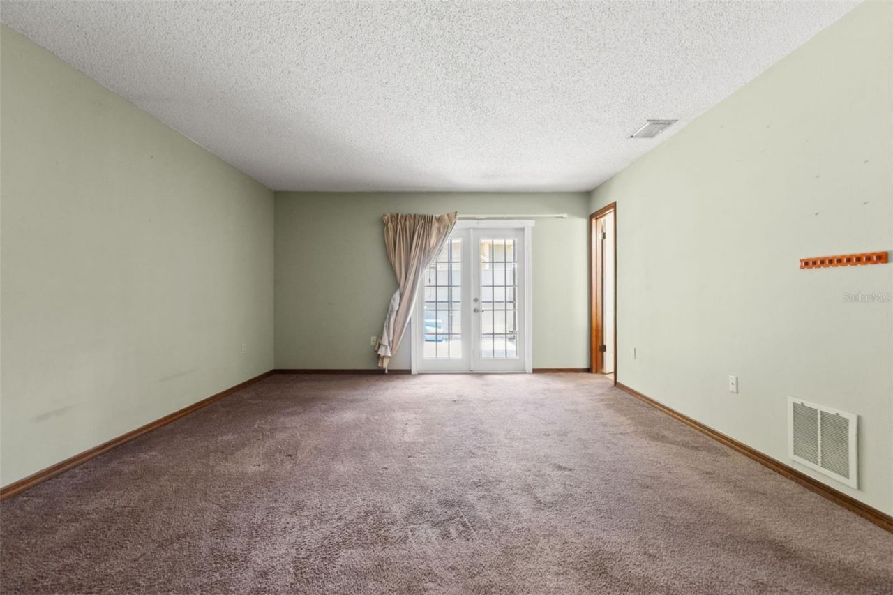 7447 Dundee Way, Weeki Wachee, FL 34613 Photo
