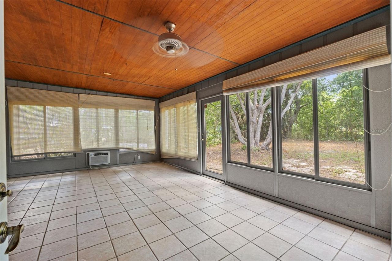 7447 Dundee Way, Weeki Wachee, FL 34613 Photo