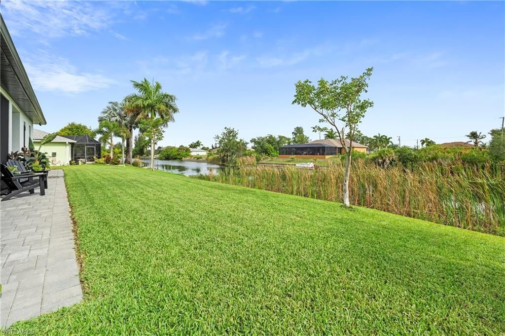 2425 SW 2nd Ter, Cape Coral, FL 33991 Photo