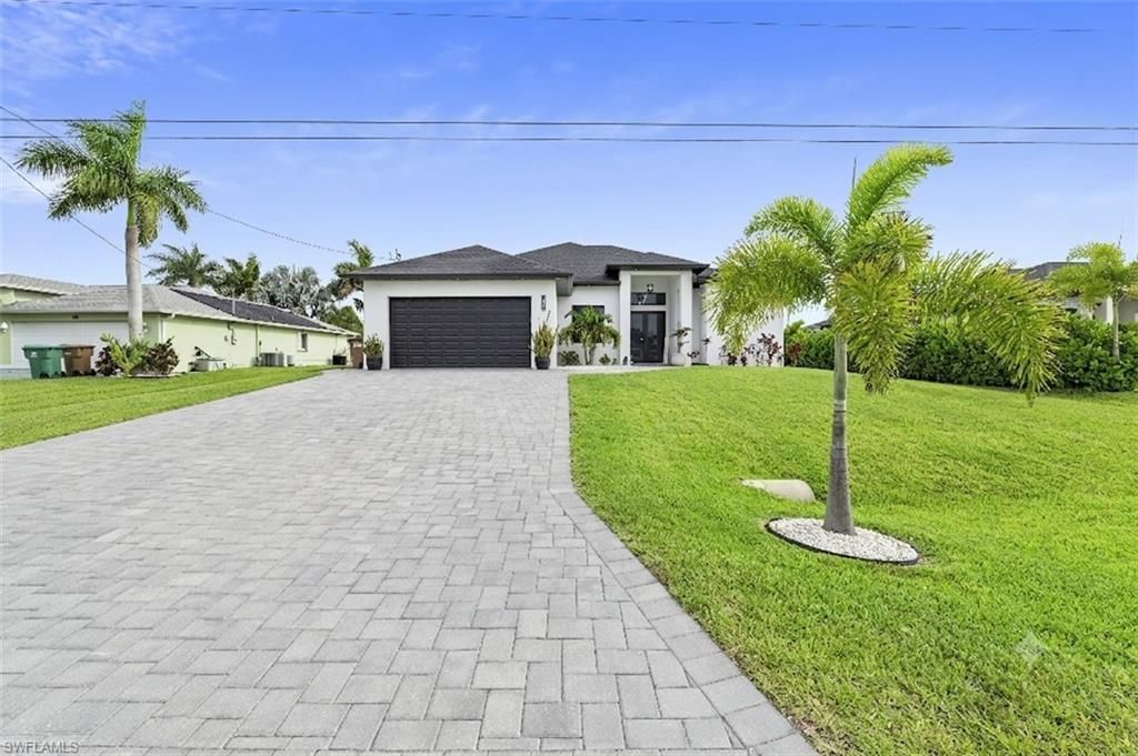 2425 SW 2nd Ter, Cape Coral, FL 33991 Photo