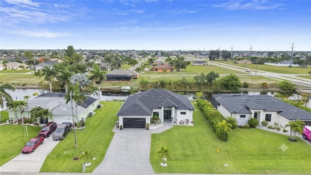 2425 SW 2nd Ter, Cape Coral, FL 33991 Photo