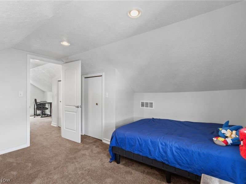 935 Logan Avenue, Toronto, OH 43964 Photo 16