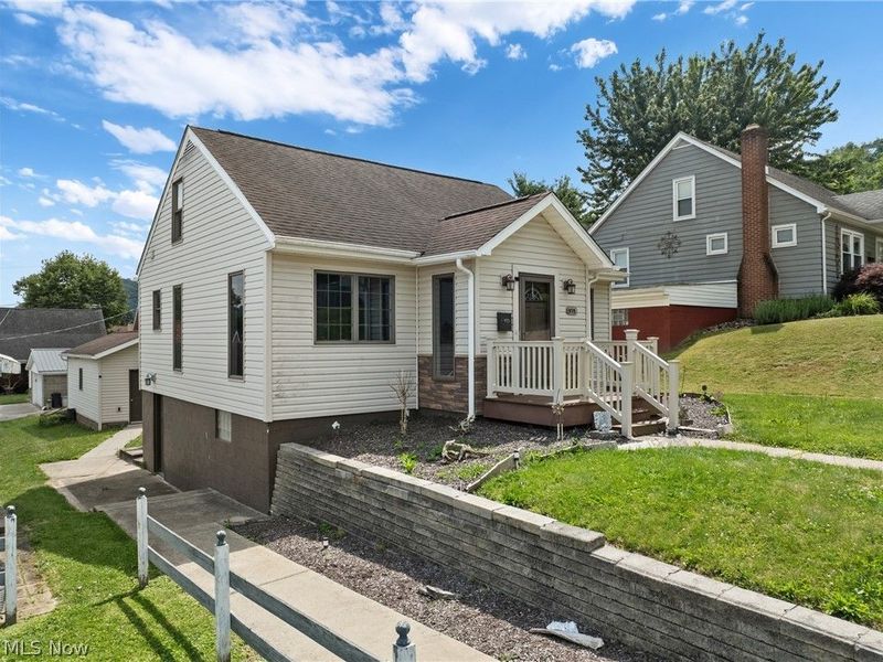 935 Logan Avenue, Toronto, OH 43964 Photo 3
