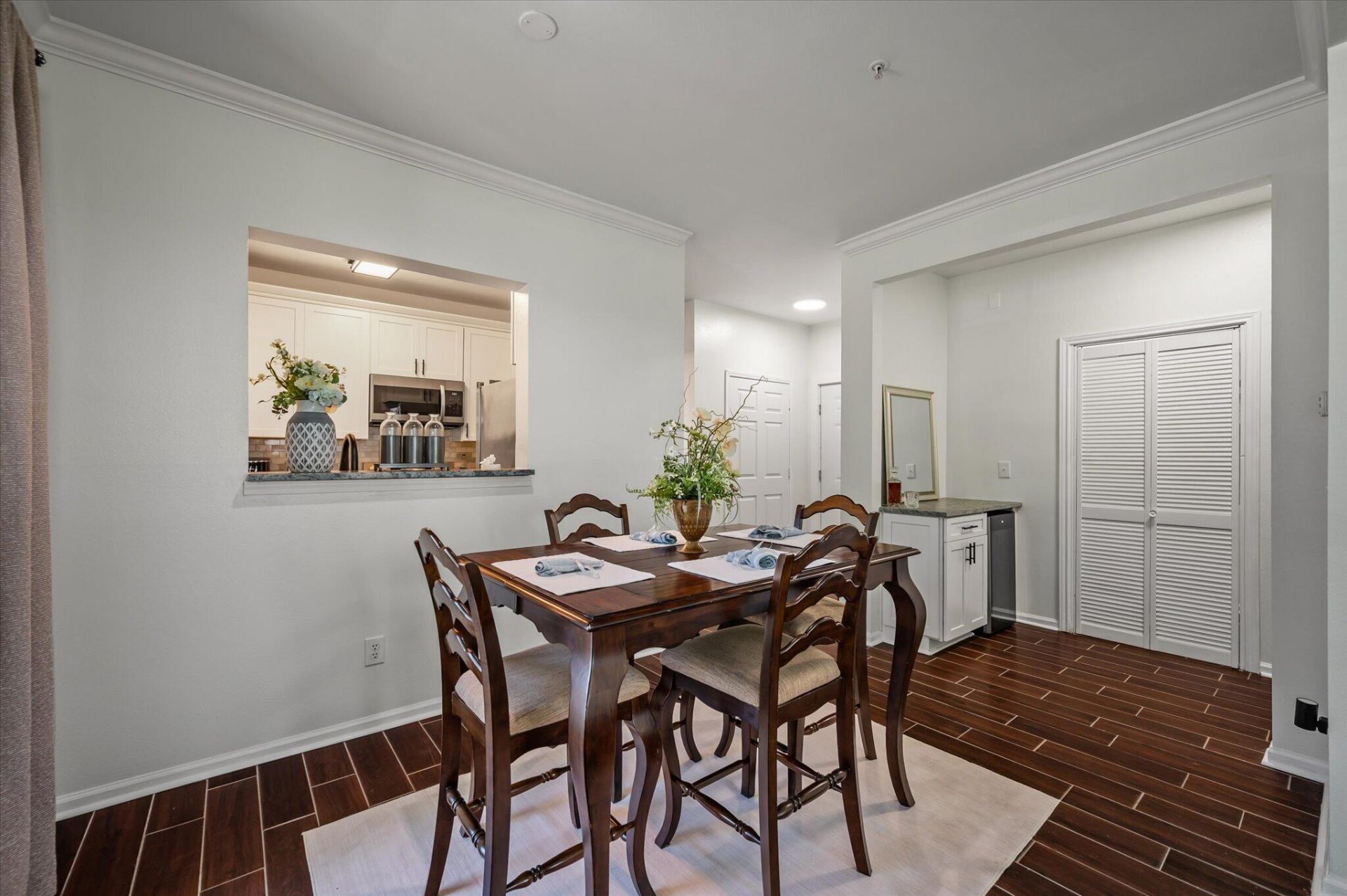 130 River Landing Drive Photo 10