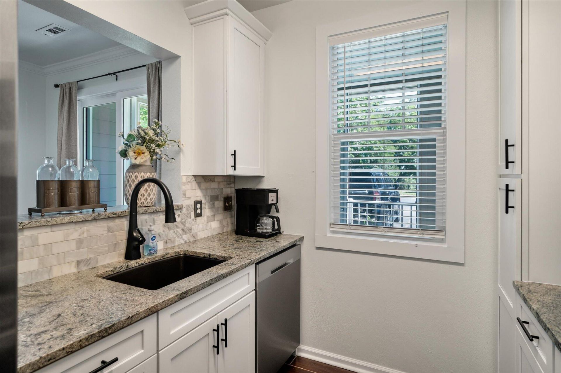 130 River Landing Drive Photo 11