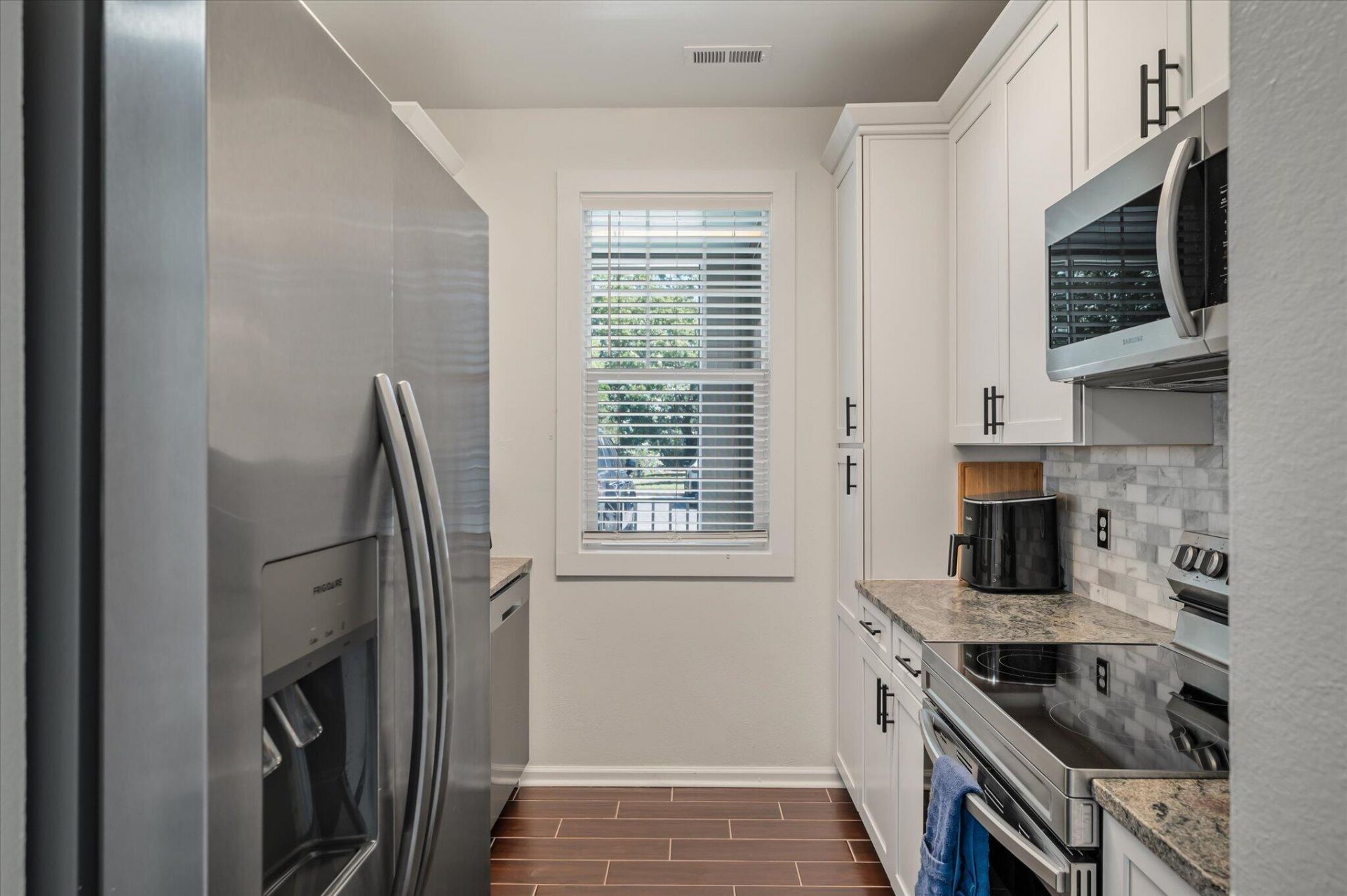 130 River Landing Drive Photo 13