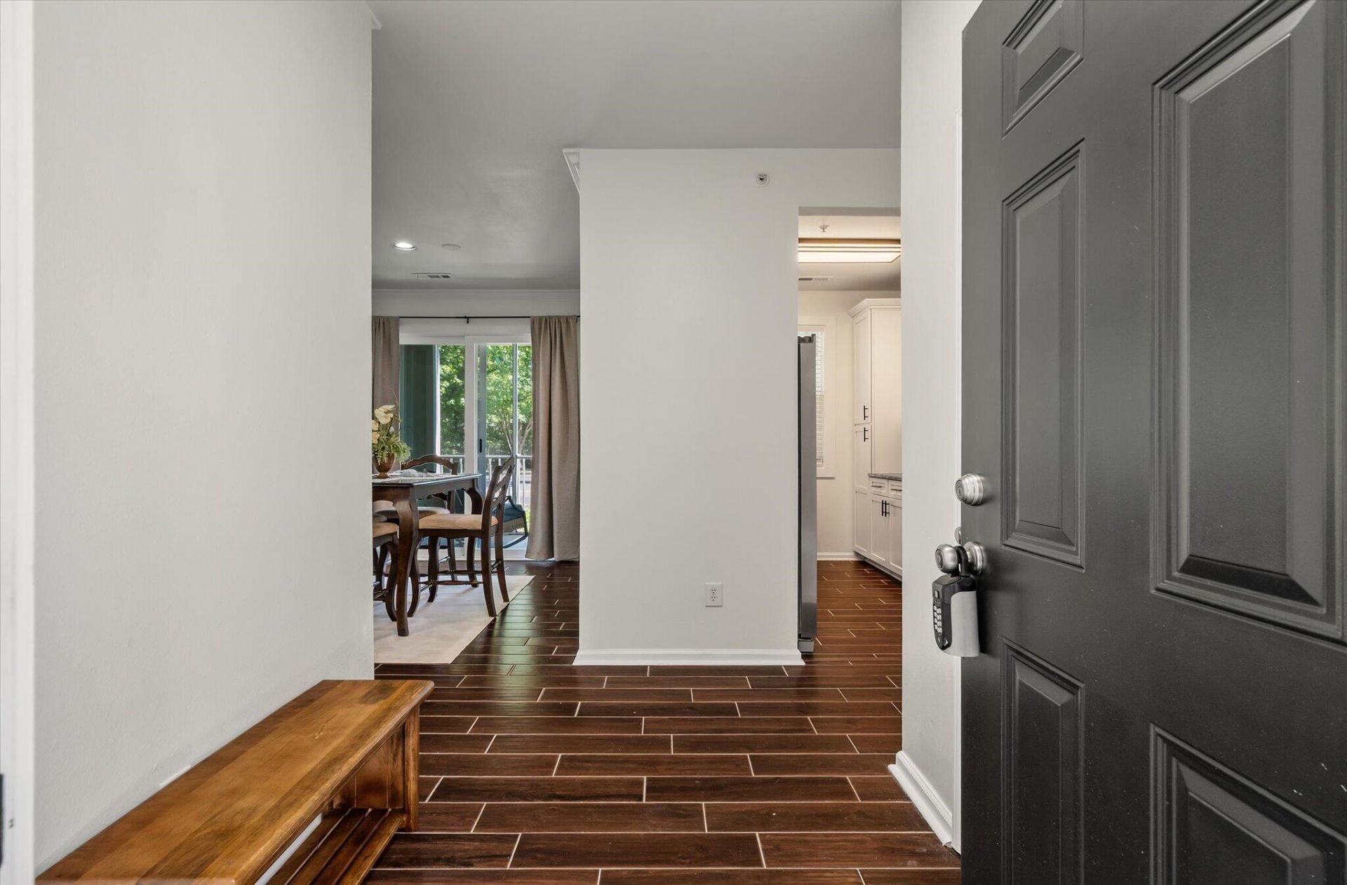 130 River Landing Drive Photo 4