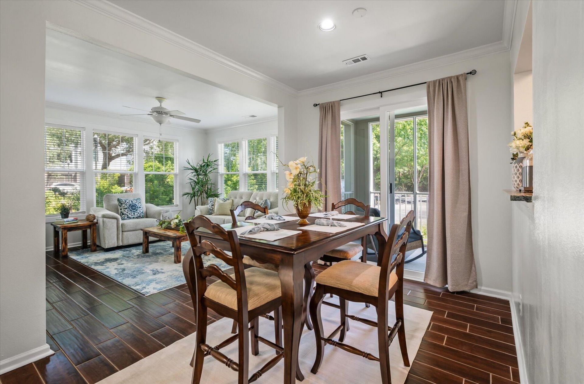 130 River Landing Drive Photo 6