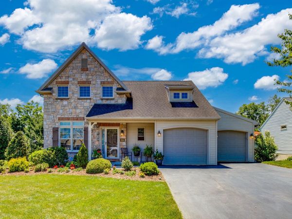 1016 CAMBRIDGE DRIVE, MANHEIM, PA 17545