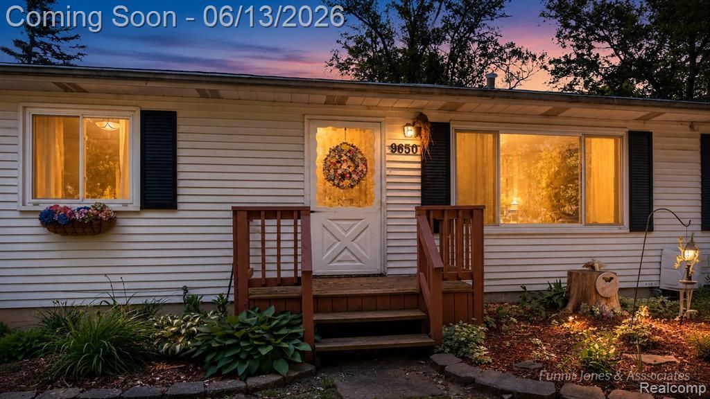 9650 Woodland Court, York Township, MI 48197 Main Photo