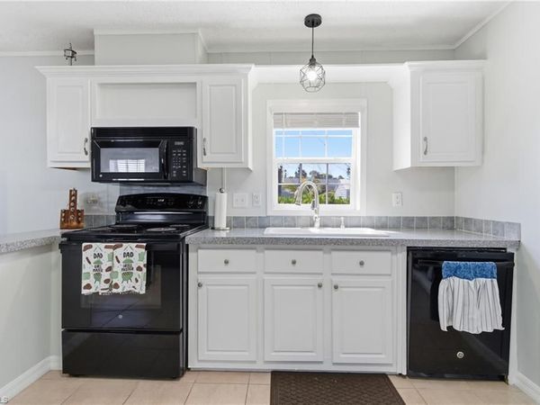 5558 Palm Beach BLVD , Unit 105, FORT MYERS, FL 33905