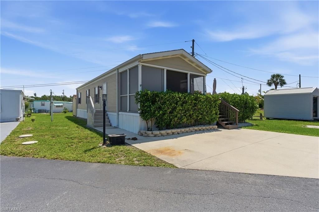 5558 Palm Beach Blvd , Unit 105, Fort Myers, FL 33905 Photo