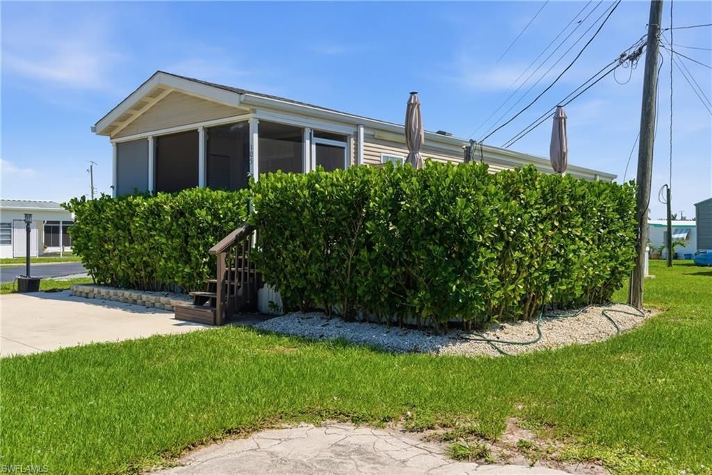 5558 Palm Beach Blvd , Unit 105, Fort Myers, FL 33905 Photo
