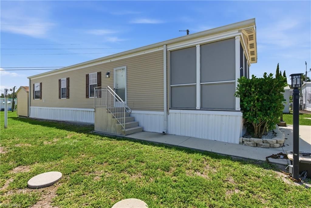 5558 Palm Beach Blvd , Unit 105, Fort Myers, FL 33905 Photo