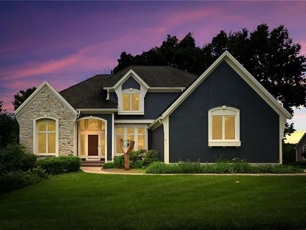 14517 W 49th Street, Shawnee, KS 66216