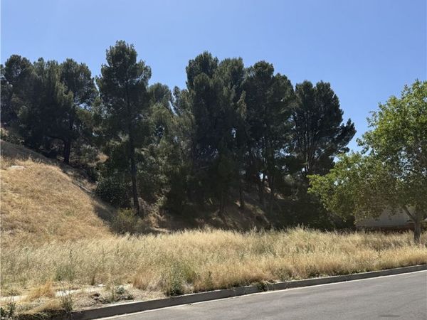 26331 Fairgate, Newhall, CA 91321