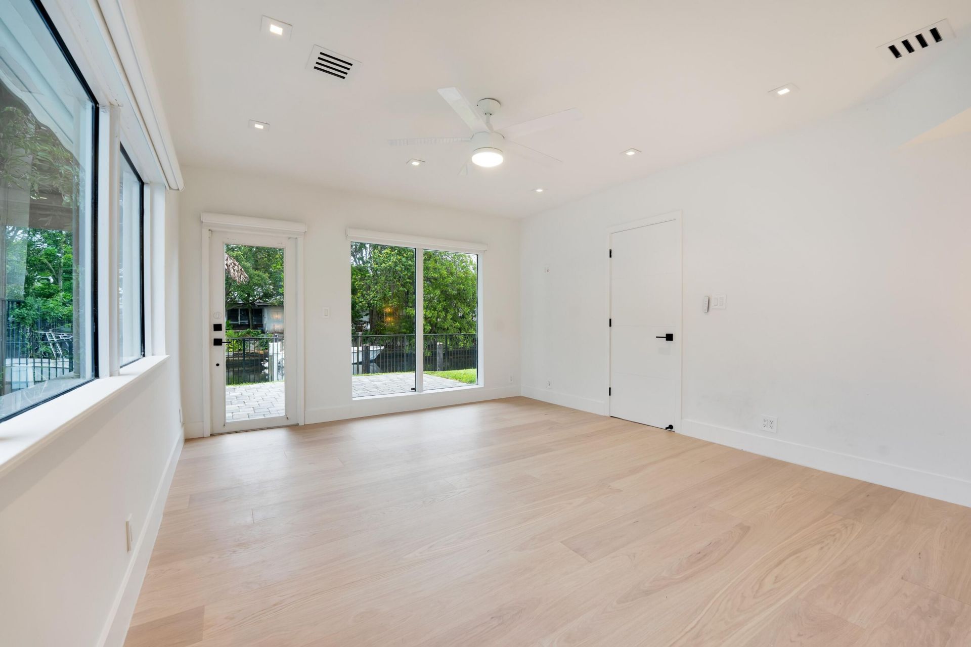 2524 Marathon Lane, Fort Lauderdale, FL 33312 Photo