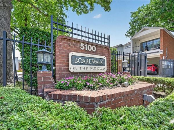 5100 Verde Valley Lane , Unit 274, Dallas, TX 75254