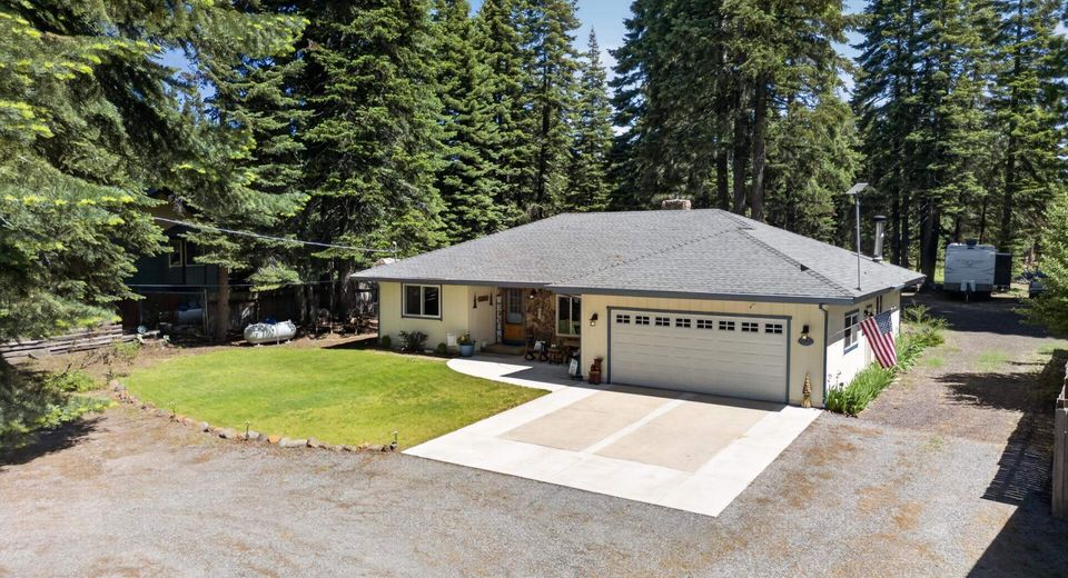 3549 Hill Crest Drive, Lake Almanor, CA 96137 Photo