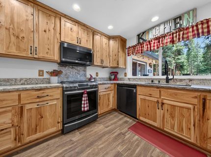 3549 Hill Crest Drive, Lake Almanor, CA 96137 Photo