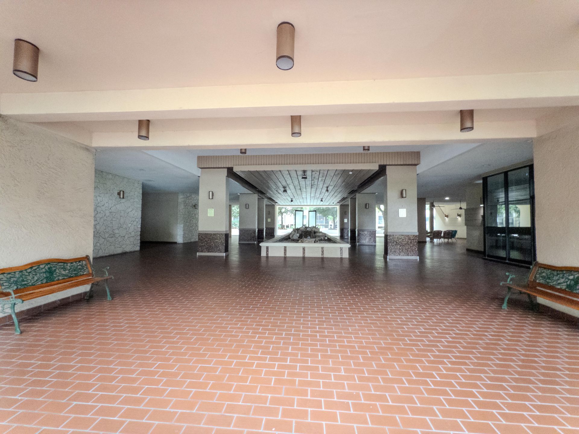 2800 N 46th, Unit A502, Hollywood, FL 33021 Photo