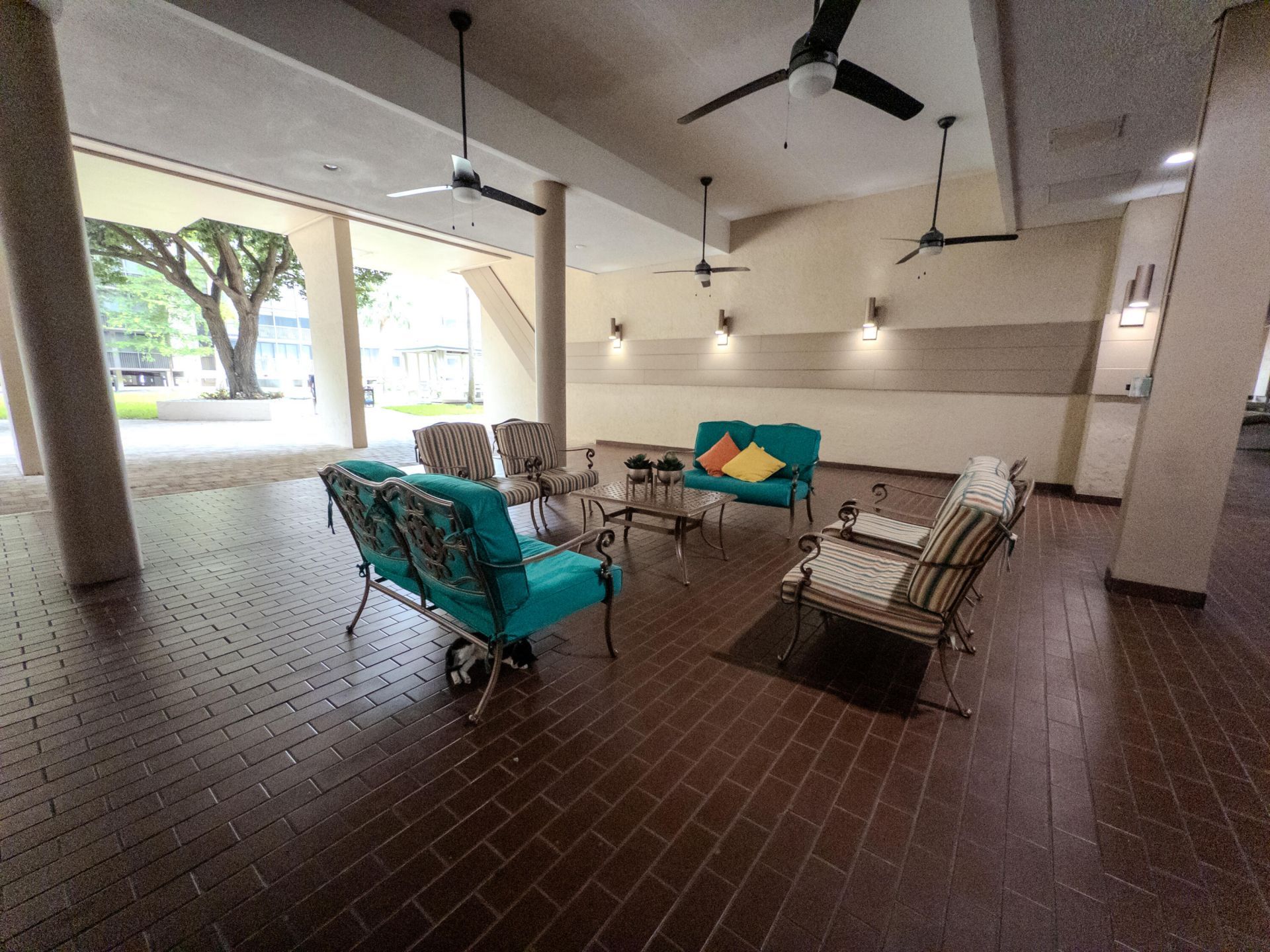 2800 N 46th, Unit A502, Hollywood, FL 33021 Photo