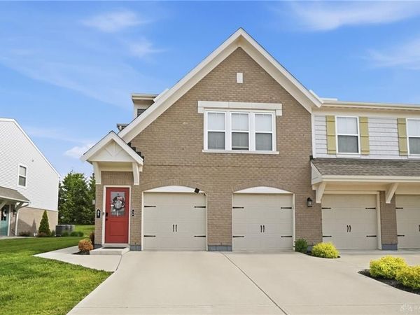 16 Waterlily Drive, Springboro, OH 45066