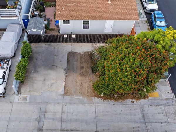 2028 Abbott, San Diego, CA 92107