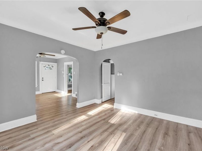 12009 Griffing Avenue, Cleveland, OH 44120 Photo 11