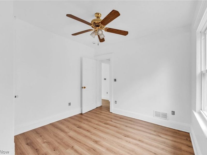 12009 Griffing Avenue, Cleveland, OH 44120 Photo 24