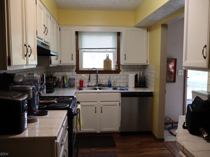 7744 Brookwood Drive NE, Warren, OH 44484 Photo 24