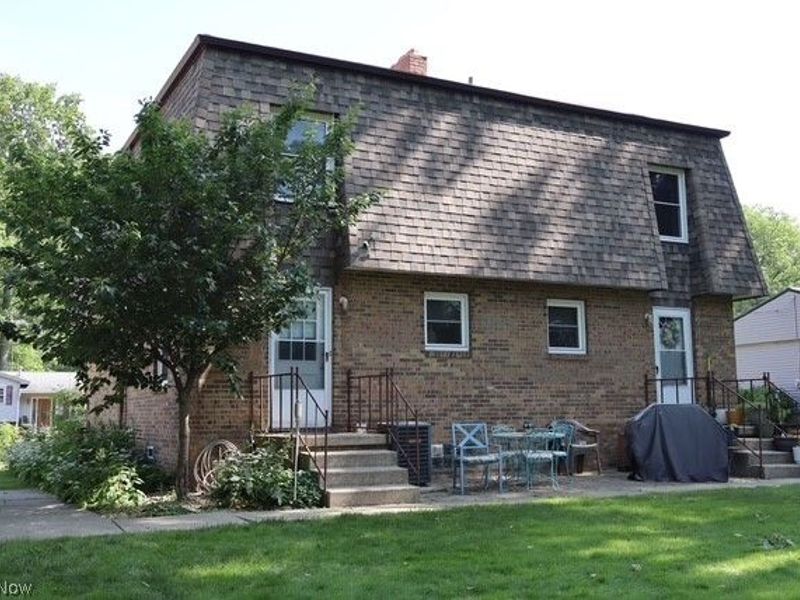 7744 Brookwood Drive NE, Warren, OH 44484 Photo 5
