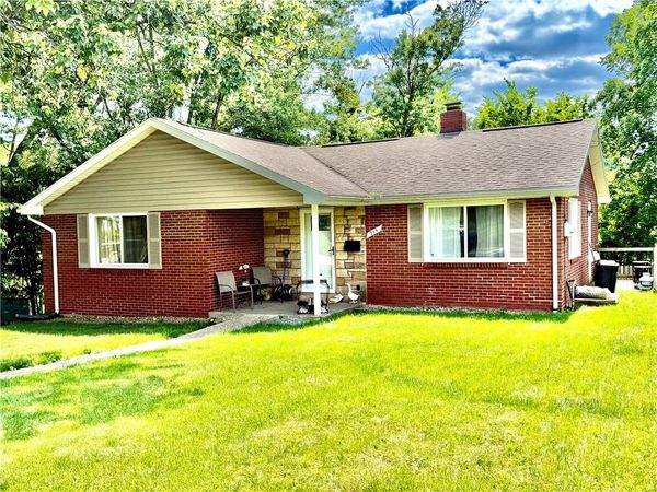213 Shackelford Dr , Monroeville, PA 15146