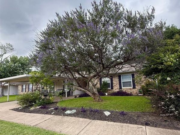 6425 Old Mill Circle, Watauga, TX 76148